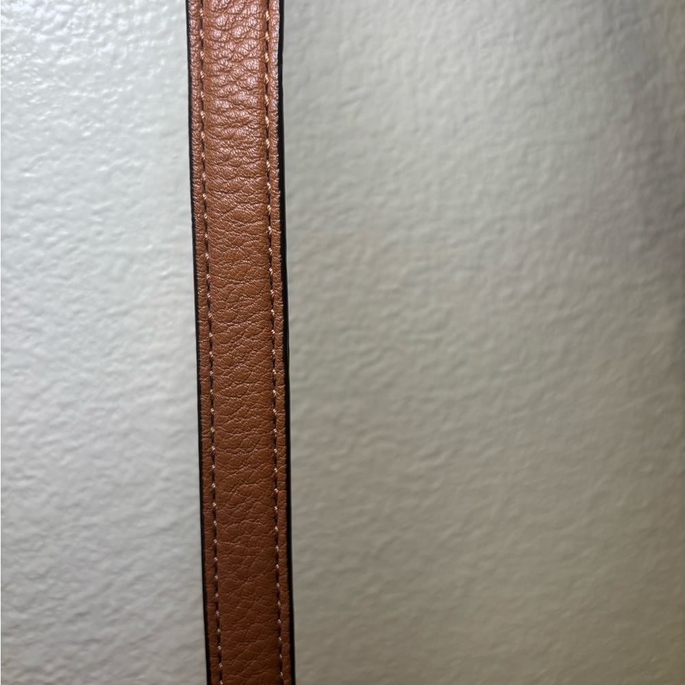 Michael Kors Crossbody Bag and wallet in Brown and Tan - Picture 9 of 9